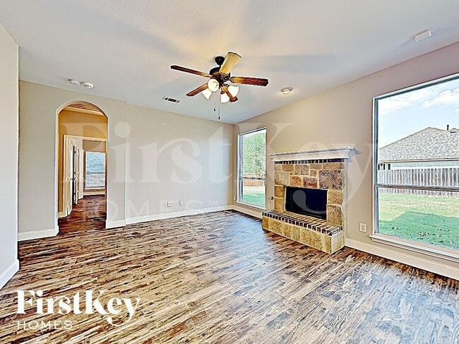Photo - 3001 Wren Ln