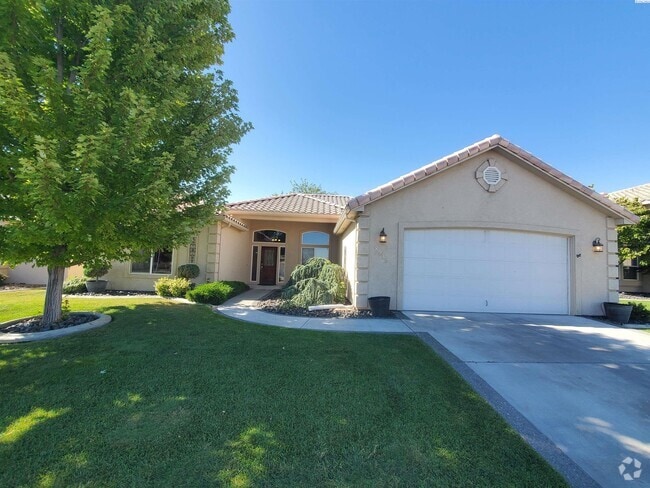 Building Photo - South Kennewick Rambler for rent Rental