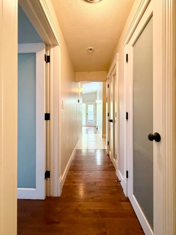 Photo - 10629-10110 110 St NW Unit 301, 202