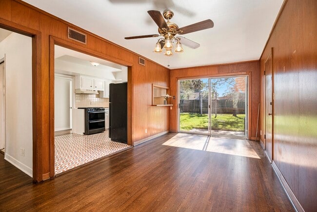 Photo - 6325 Rowan Ln