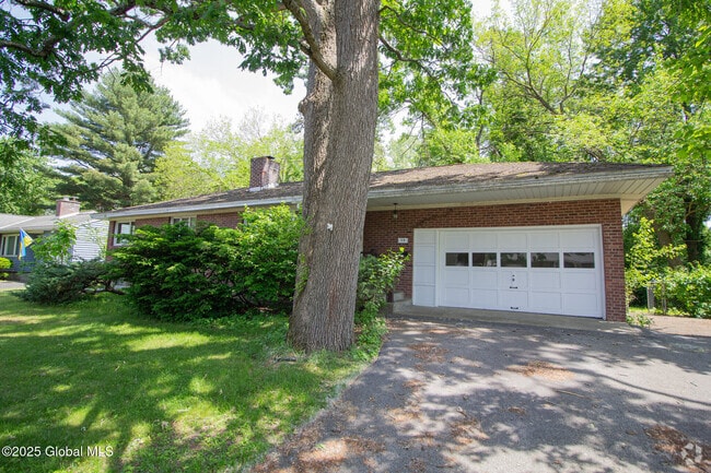 Building Photo - 59 Parkwood Dr Rental