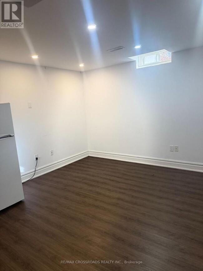 Photo - 81 Trumpeter St