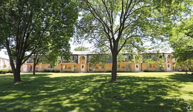 Plaza IV Apartments in St. Francis.