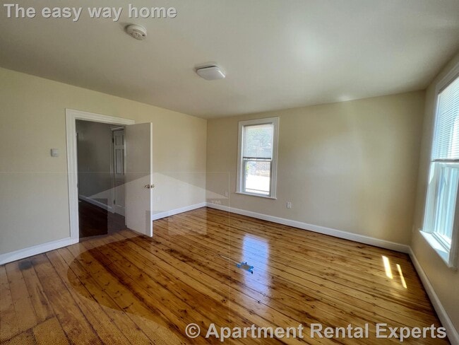 Building Photo - 59 Bishop Allen Dr Unit #1A