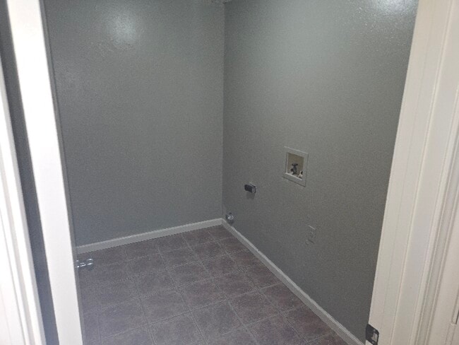 Photo - 1849 Southpointe Dr