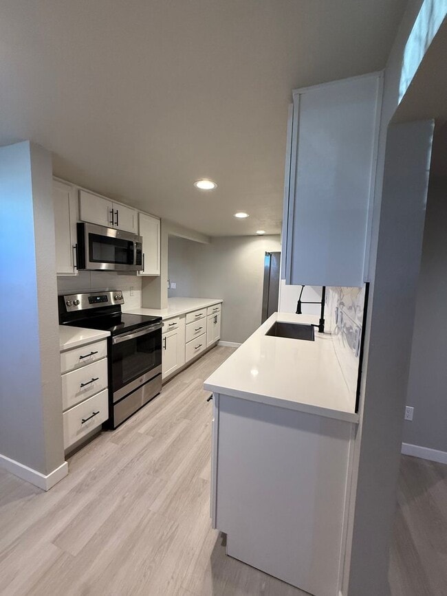 Photo - 943 S Wells Ave Unit B