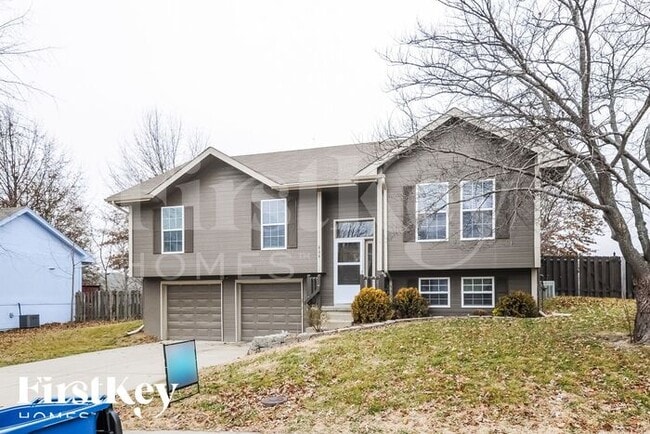 Photo - 808 E 15th St