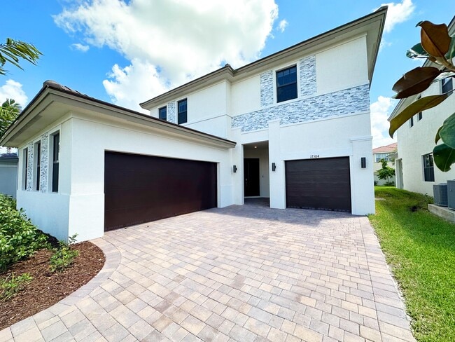 Photo - 17384 SW 46th St House