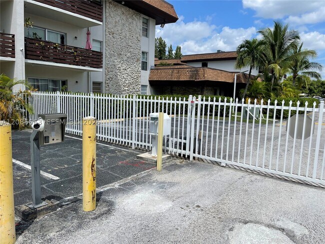 Photo - 7487 SW 82nd St Unit C202