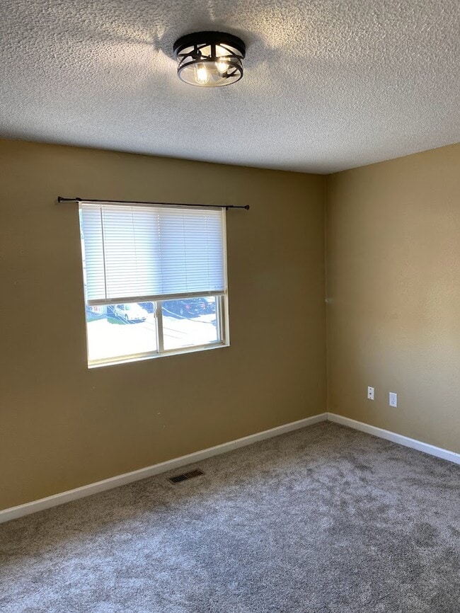 Photo - 1104 Fishlock Ave