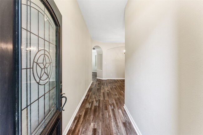 Photo - 5935 Sawyer Bend Ln