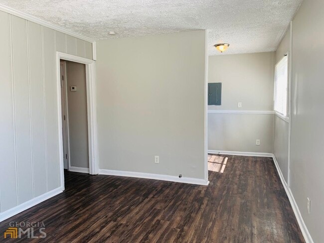 Photo - 6102 E Fayetteville Dr