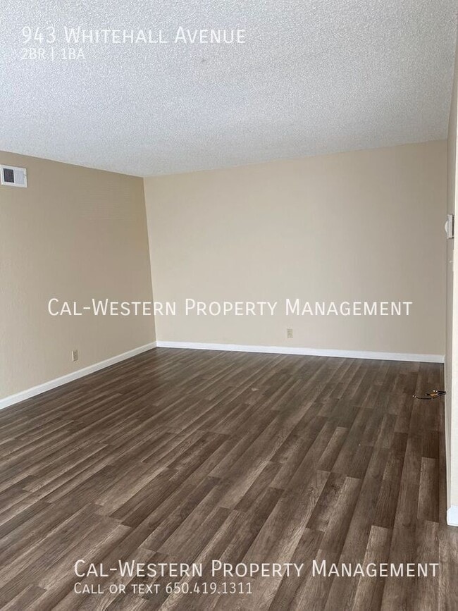 Photo - 943 Whitehall Ave