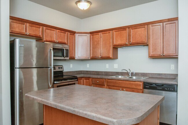 124 N Hyland #104 | Kitchen