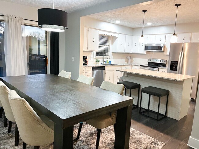 Photo - 3 br, 2.5 bath House - 2614 North 124th Ci...