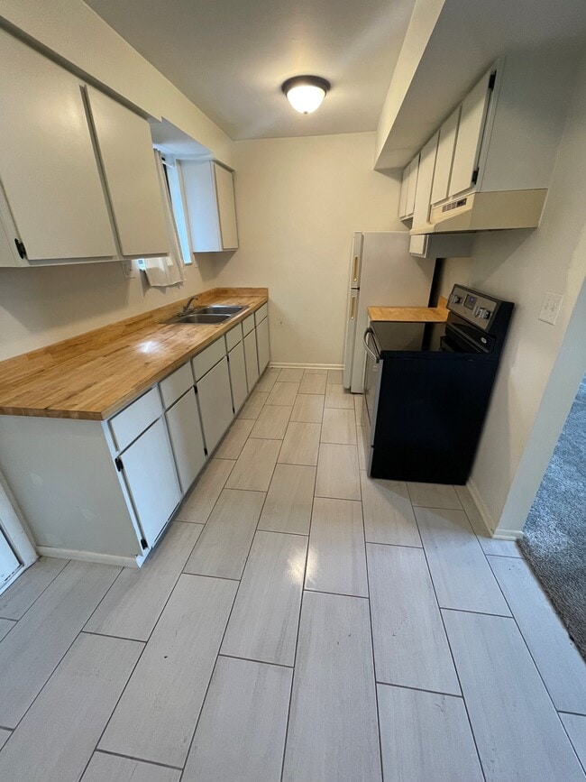 406 W Cummins St Unit #2