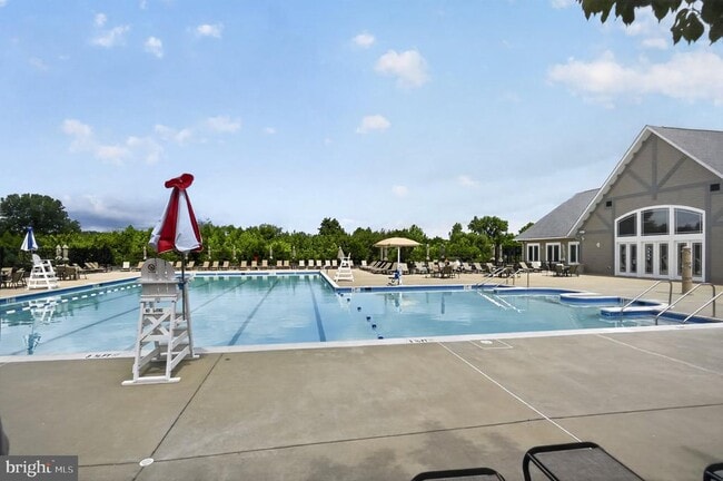 6357 Walcott Ln