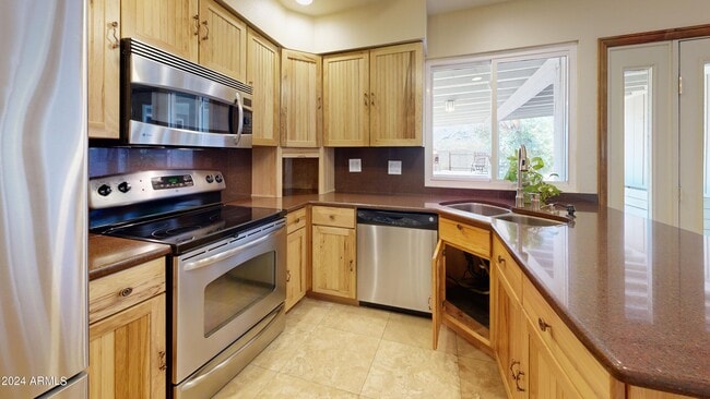 Photo - 11020 S Mandan St