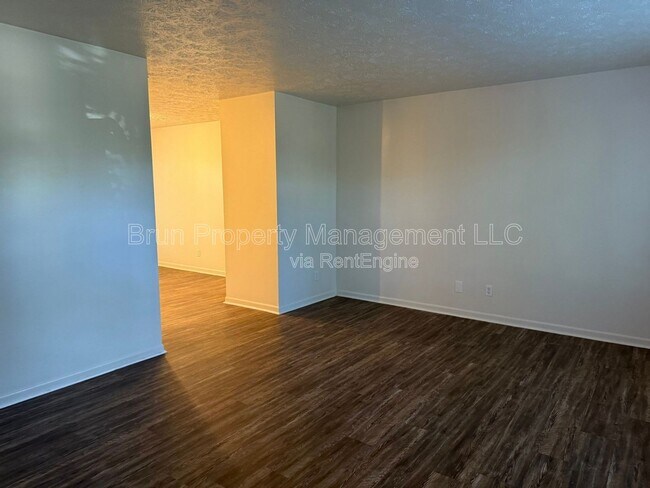 Photo - 1204 Glade Hill Dr