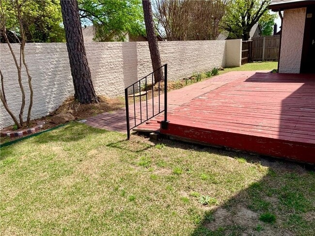 Photo - Perfect Location & Worry Free Living!