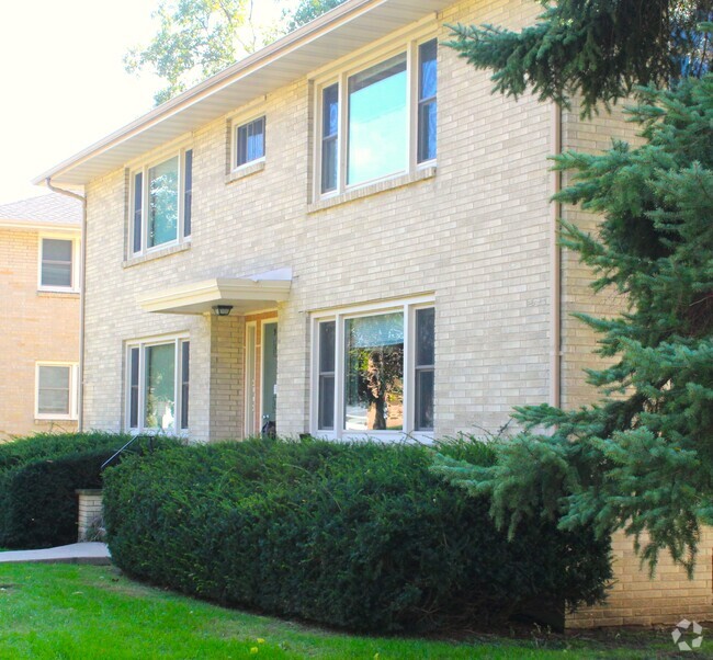 Building Photo - 922 High St Unit High Street Rental