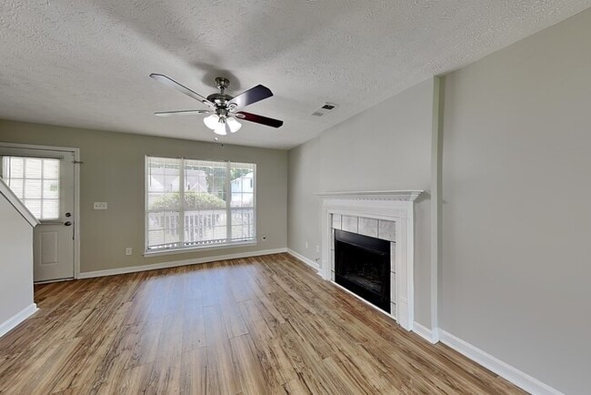 Photo - 5712 Hidden Brook Cir