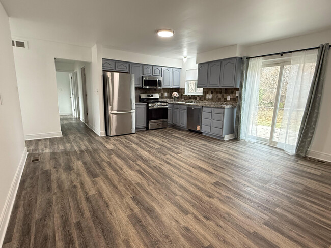 Photo - 12757 De Cook Dr