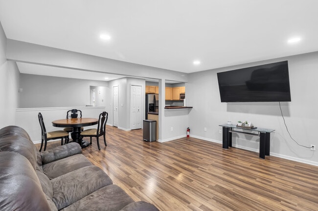 Photo - 2934 Signature Blvd