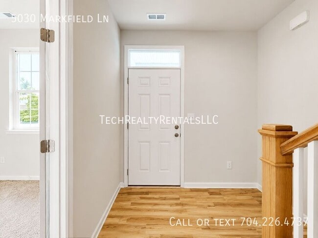 Photo - 5030 Markfield Ln