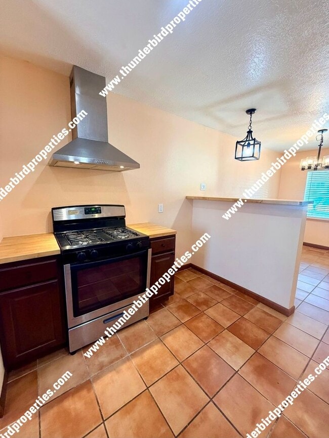 Building Photo - 1307 San Mateo Blvd SE Unit 1307 San Mateo