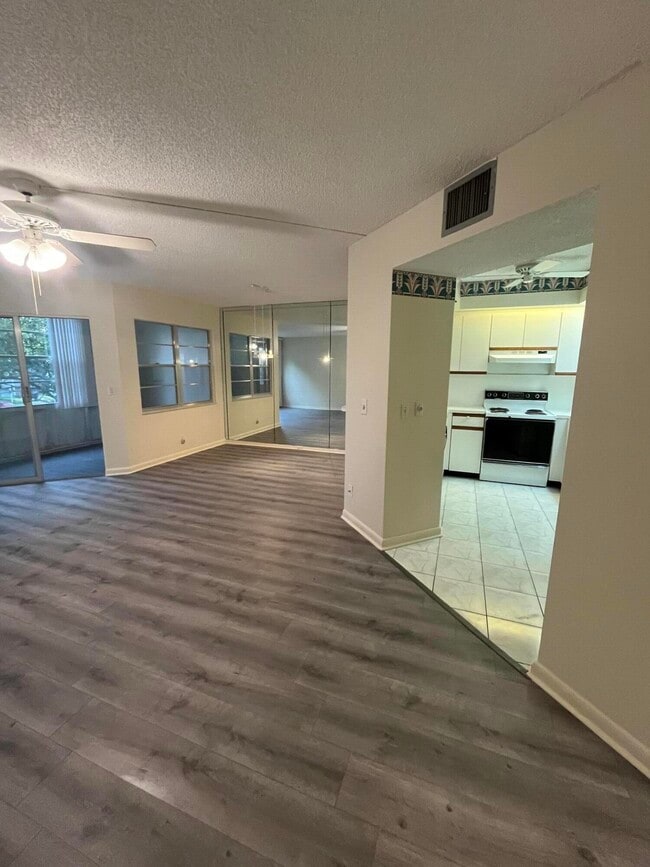 Photo - 12600 SW 5th Ct Unit 304l
