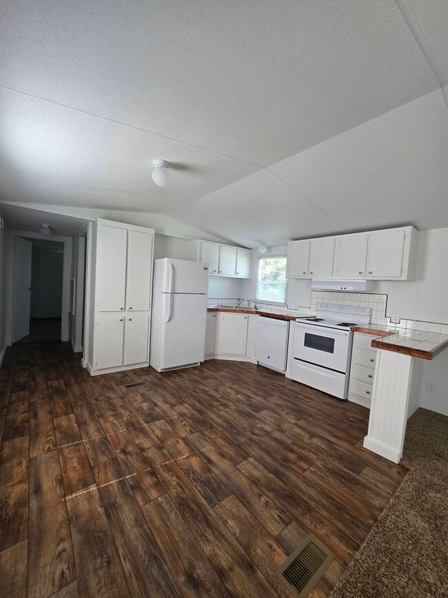 Photo - Ready to Move in