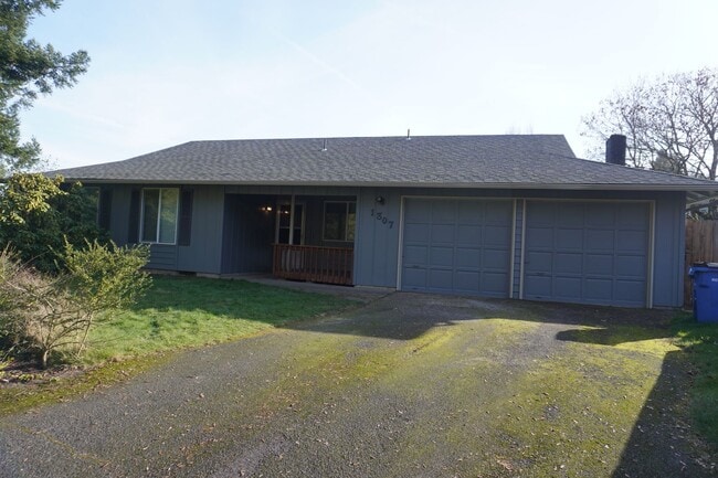 Building Photo - 1307 NW 119th St