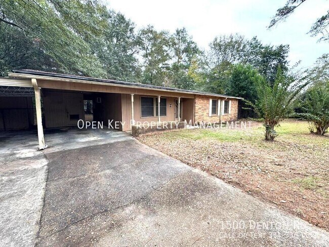 Building Photo - 3-Bedroom, 2-Bath house with big back yard...