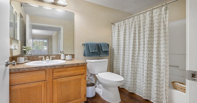 MAA様 Tour MAA Baldwin Park Luxury Apartments for Rent in Orlando, FL