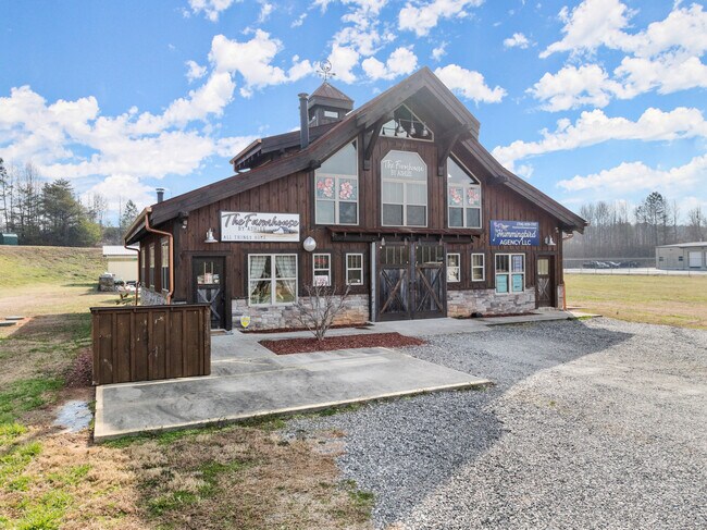 Photo - 2000 Antioch Church Rd