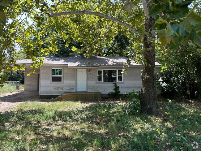 Building Photo - 608 Hardin St Rental