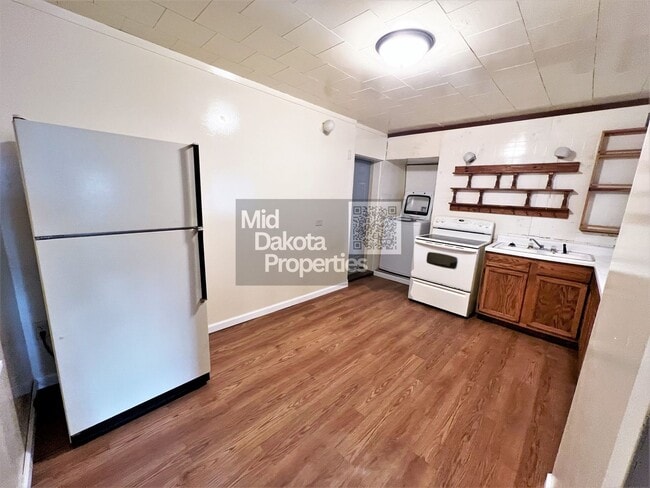 Photo - 216 E 11th Ave