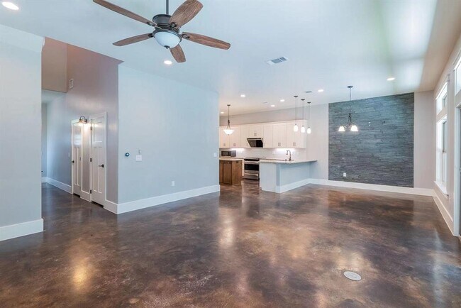 Photo - 11727 Bell Ave Unidad B
