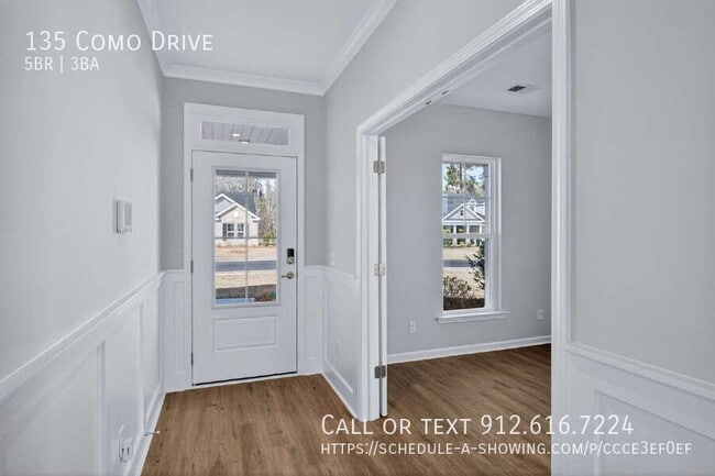 Photo - 135 Como Dr