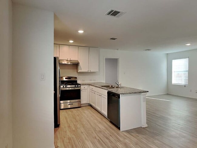 Photo - 14331 Estuary Pl