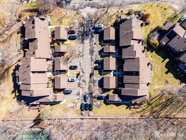 Photo - 133 Oakmont Ct