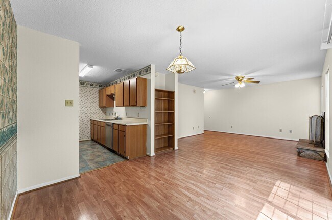 Photo - 4 Blue Fox Ct