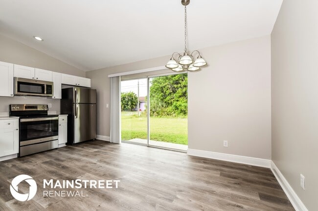 Photo - 1201 NE 19th St