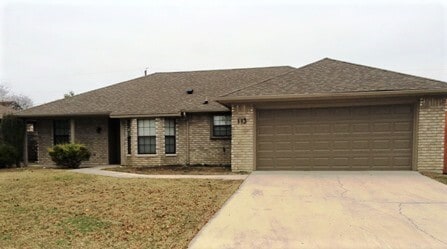 Building Photo - 113 E Blancas Dr
