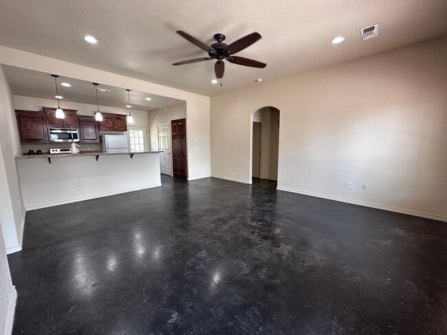 Photo - Spacious 4/4 House Near Baylor Campus!
