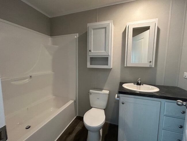 Photo - 2431 8 Mile Rd