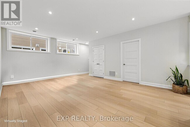 Photo - 448 Falcon Ln