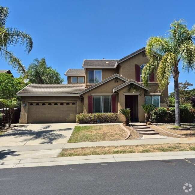 Building Photo - Excellent 4 bedroom, 3 bath Roseville home...