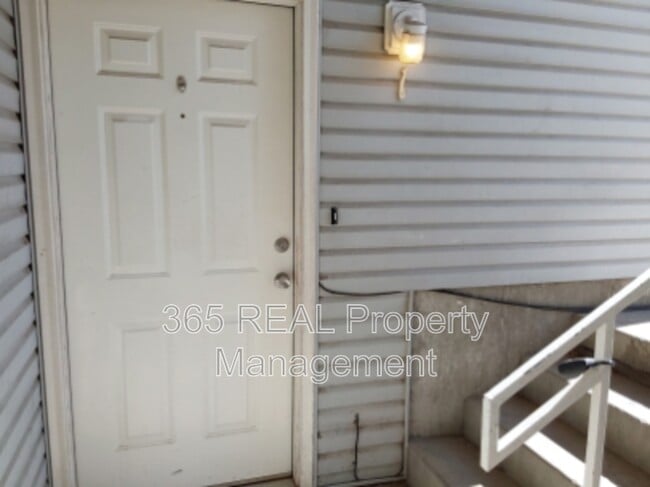 Photo - 3600 17 Avenue, Unit 4 Unidad 4